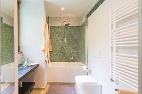 Isola Suite Apartment