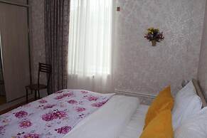 Guesthouse Lago & Wine Cellar