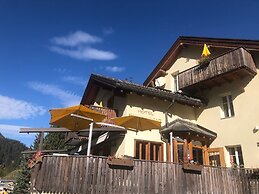 Hotel Ladina
