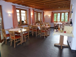 Hotel Ladina