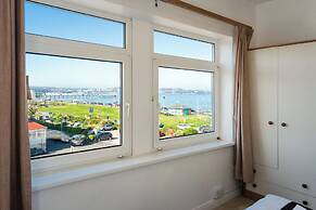 Torland Seafront Hotel