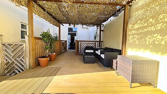 Torland Seafront Hotel