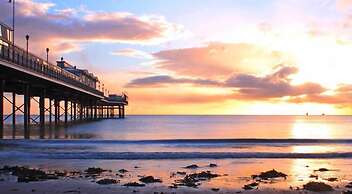 Torland Seafront Hotel