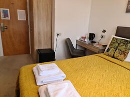 Torland Seafront Hotel