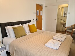 Torland Seafront Hotel