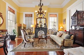 Ashton's Bed and Breakfast