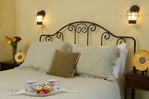 Ashton's Bed and Breakfast