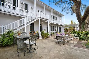 Ashton's Bed and Breakfast