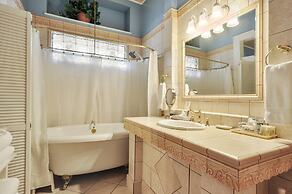 Ashton's Bed and Breakfast