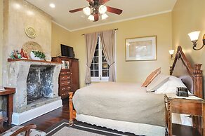 Ashton's Bed and Breakfast