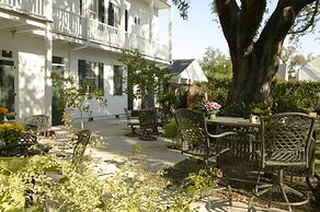 Ashton's Bed and Breakfast