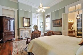 Ashton's Bed and Breakfast