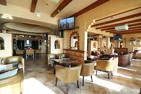 OYO 112 Semiramis Hotel