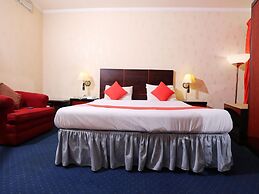 OYO 112 Semiramis Hotel