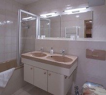 Lindenschlösschen & Schlossgarten