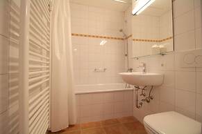 Lindenschlösschen & Schlossgarten