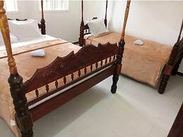 Sharook Lodge - Hostel