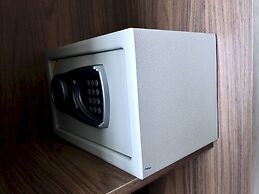 Luxury Apartments in Grand Avenue