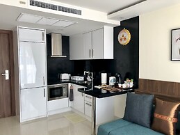 Luxury Apartments in Grand Avenue