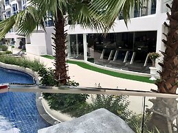 Luxury Apartments in Grand Avenue