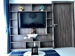 Luxury Apartments in Grand Avenue