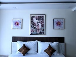 Luxury Apartments in Grand Avenue