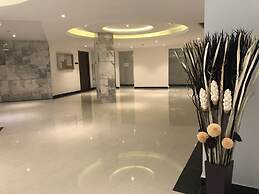 Luxury Apartments in Grand Avenue