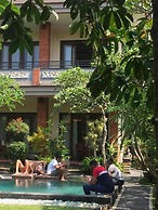 Umah Dangin Guesthouse - Hostel