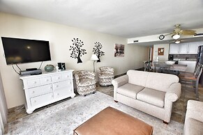 1011 Waters Edge Resort 2 Bedroom Condo by RedAwning