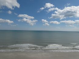 1011 Waters Edge Resort 2 Bedroom Condo by RedAwning