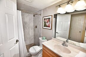 1011 Waters Edge Resort 2 Bedroom Condo by RedAwning