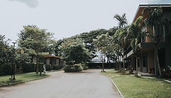 Baan Kampu Resort