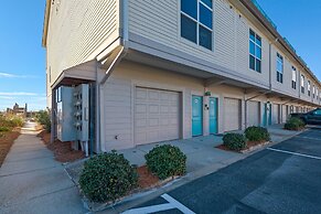 Sea Shell 3 Bedroom Townhouse by RedAwning
