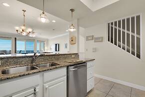 Sea Shell 3 Bedroom Townhouse by RedAwning