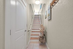 Sea Shell 3 Bedroom Townhouse by RedAwning