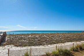 Sea Shell 3 Bedroom Townhouse by RedAwning