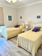 Sea Shell 3 Bedroom Townhouse by RedAwning