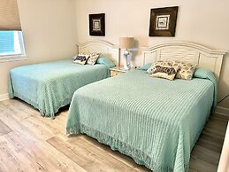 Sea Shell 3 Bedroom Townhouse by RedAwning