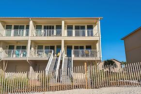 Sea Shell 3 Bedroom Townhouse by RedAwning