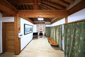 Jangseung Park Pension