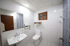 Jangseung Park Pension