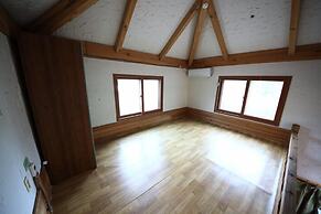 Jangseung Park Pension