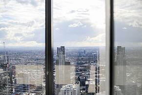 Stunning 2 Bedroom High Floor City View