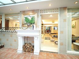 Near StayReal Location