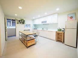 Near StayReal Location