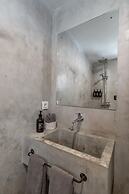 The Room Padang-Padang