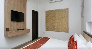 Hotel Golden Leaf Resort