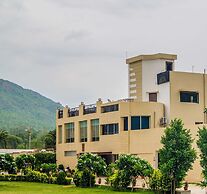 Hotel Golden Leaf Resort