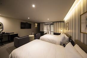 Brown Dot Hotel - Jangsaengpo