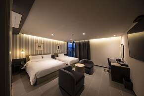 Brown Dot Hotel - Jangsaengpo